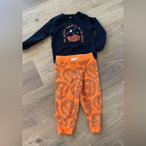 Halloween sweatshirt and pants